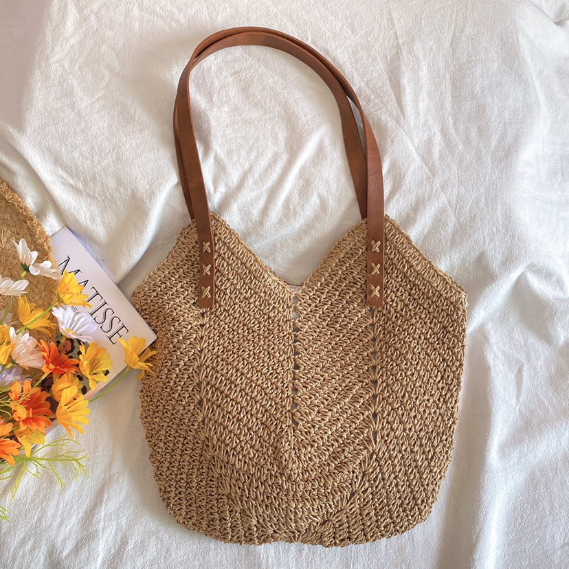 NIKKI | Unique and Comfortable Beach Bag