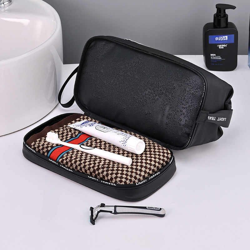 Evelyn | Compact and travel-friendly toiletry bag