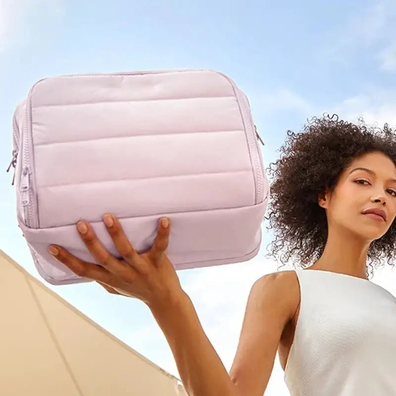 Victoria | Elegant and spacious travel bag for beauty accessories