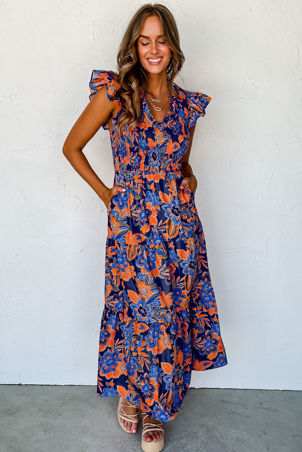 BOHO | Floral Dress with V-neckline and Ruffles