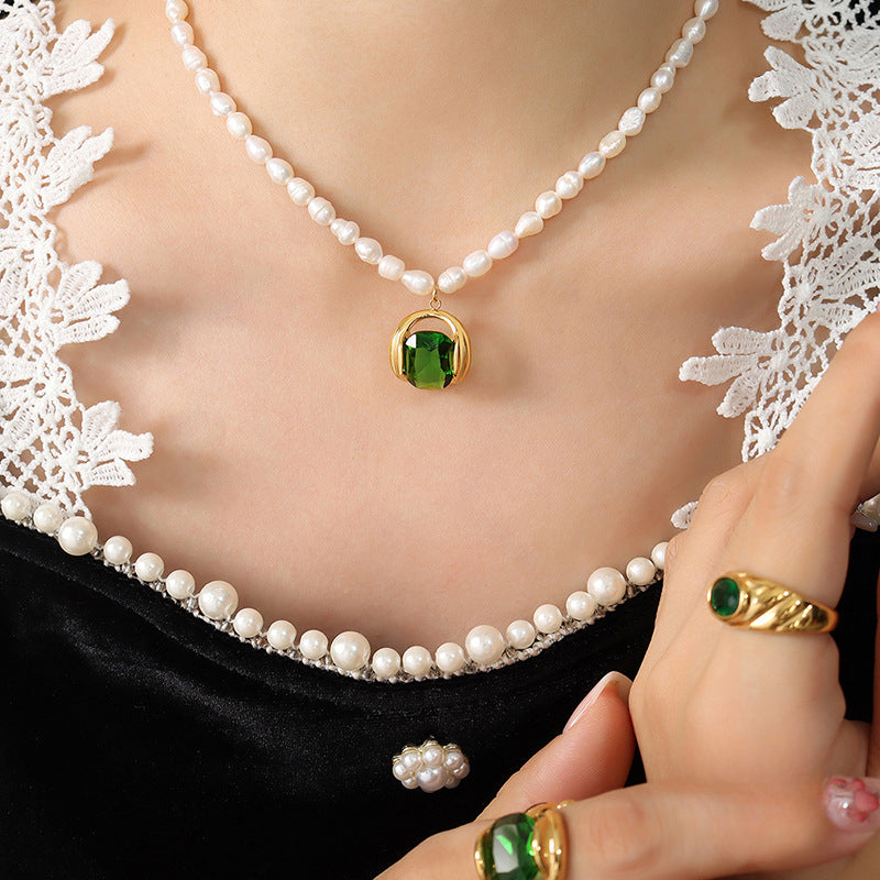 LAYLA | Green Zircon Pendant Pearl Necklace