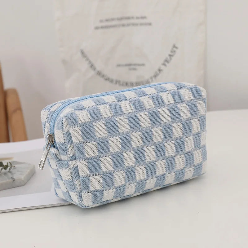 Nova | Trendy Checkered Y2K-Style Make-up Bag