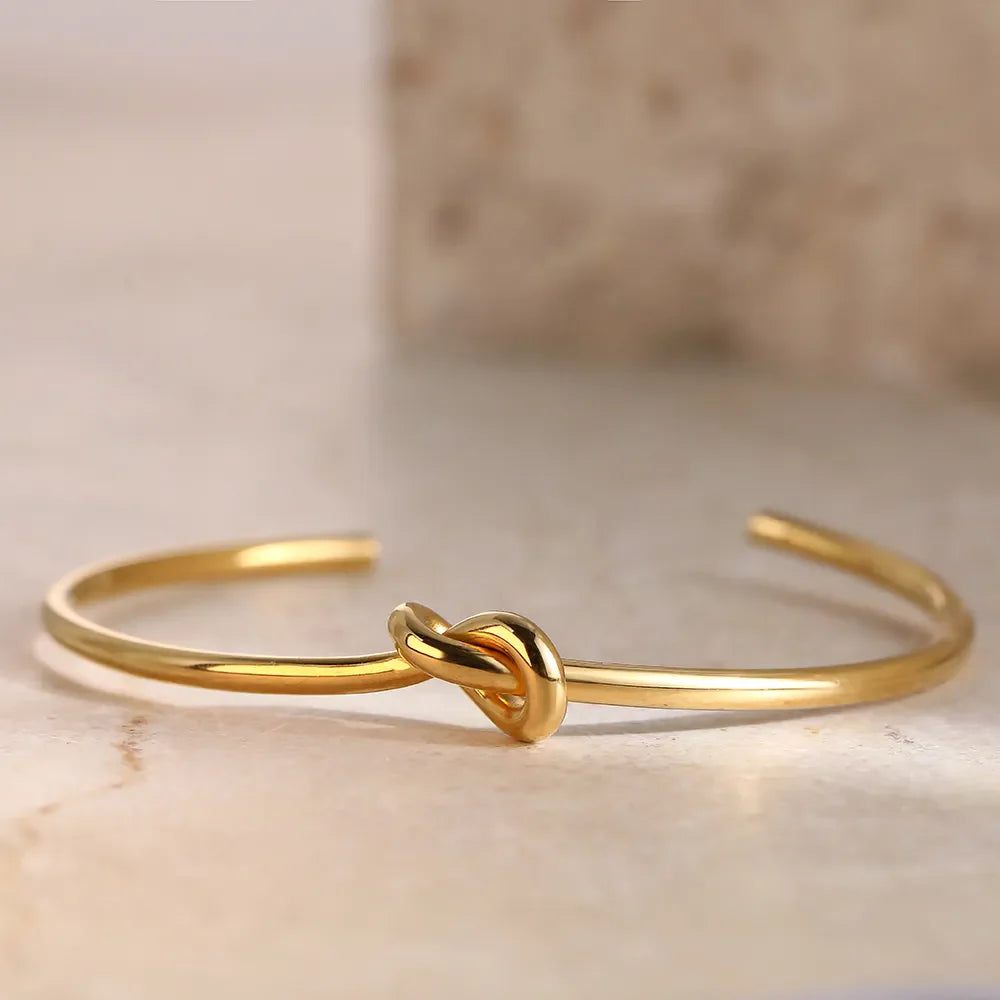 Allie | Twisted Knot Golden Bangle