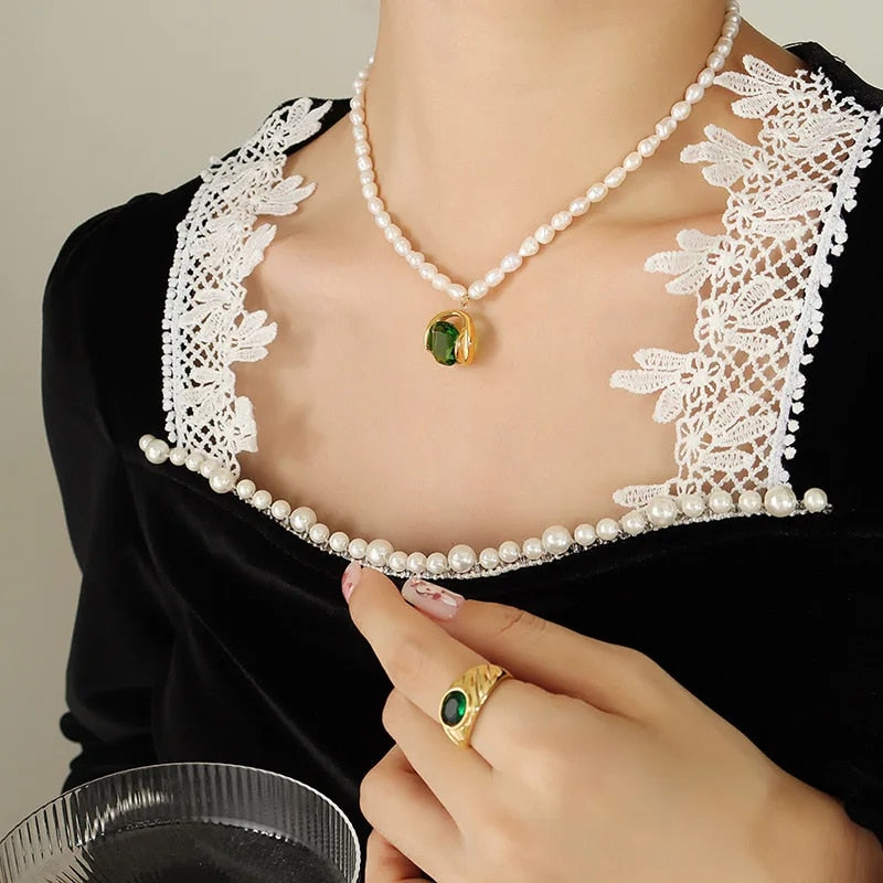 LAYLA | Green Zircon Pendant Pearl Necklace