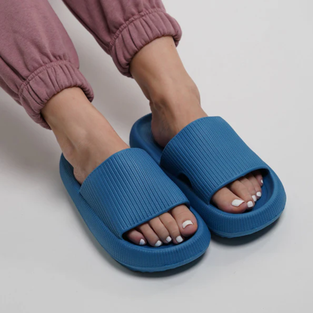 MAE | Soft and Comfortable Slippers