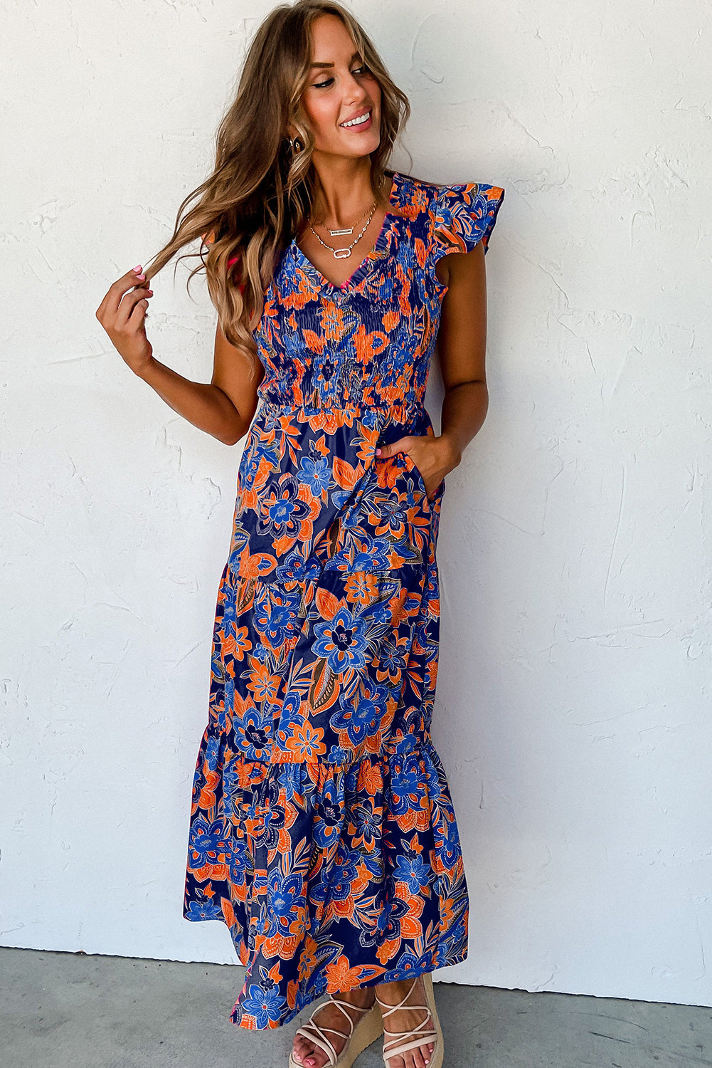 BOHO | Floral Dress with V-neckline and Ruffles