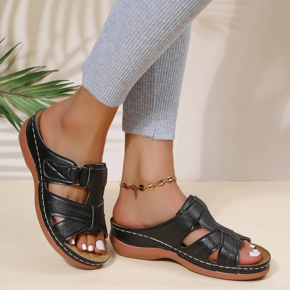 EVELYN | Non-slip Orthopedic Leather Sandals